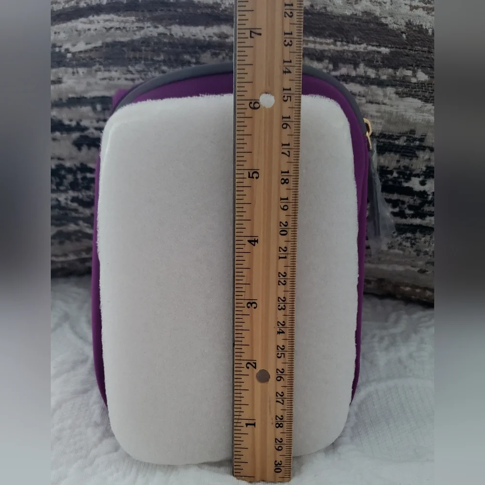 Bright, Bolsetta Purple Magnetic Hip Pouch New Without Tags Has 'Snaplock' - Picture 7 of 9